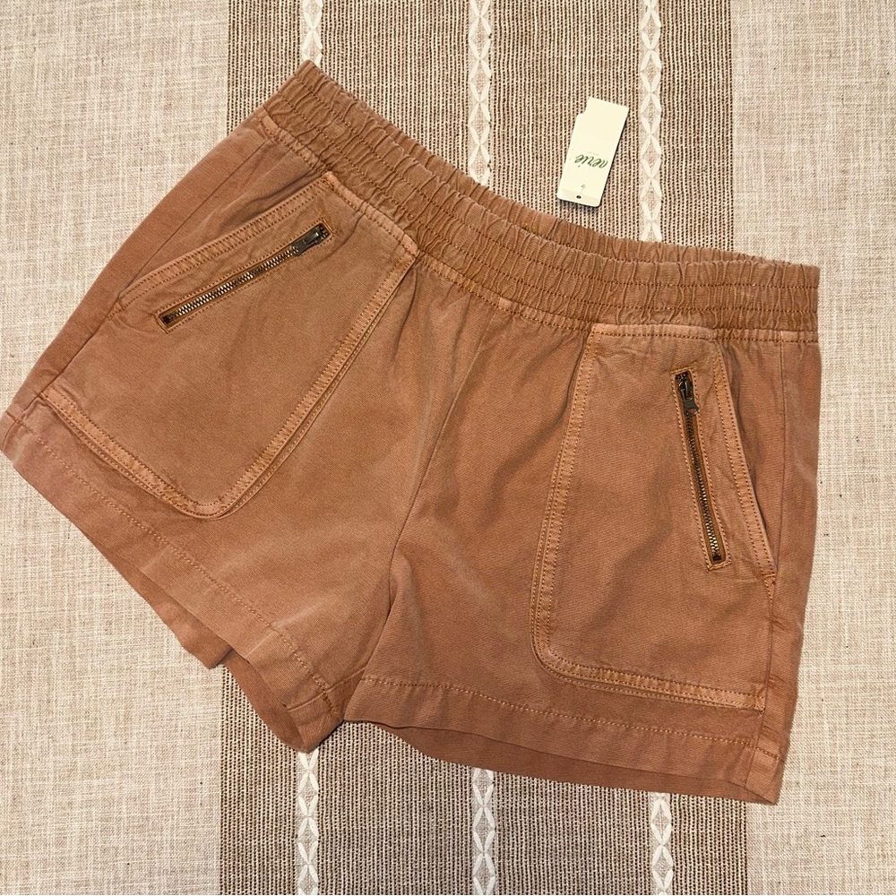 aerie Brown Elastic-Waist Utility Shorts with Zipper Pockets